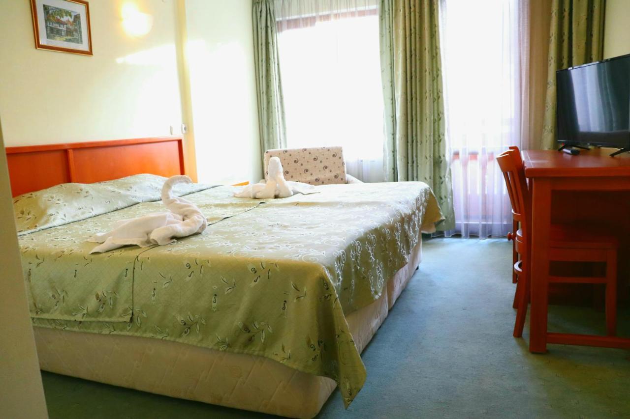 Family Hotel Nadine Bansko Zewnętrze zdjęcie