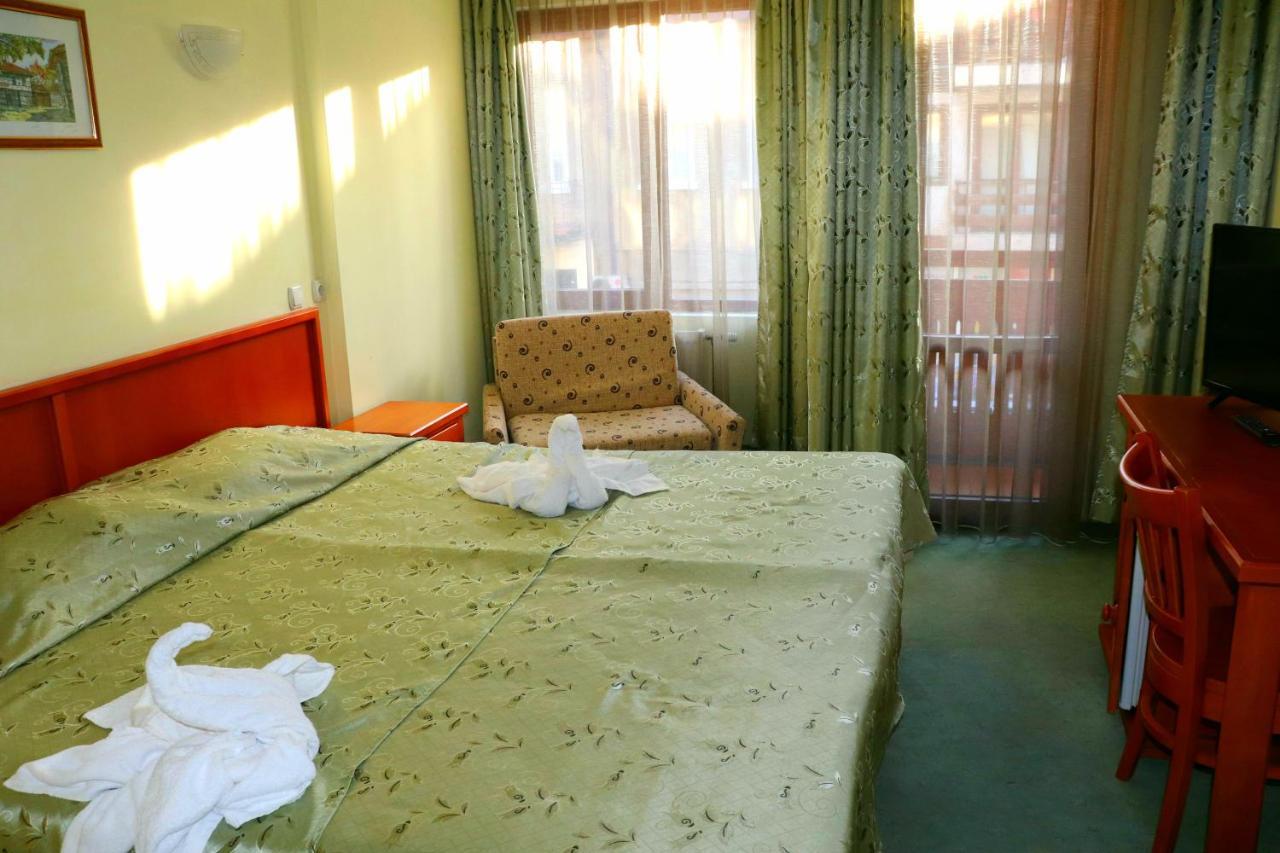 Family Hotel Nadine Bansko Zewnętrze zdjęcie